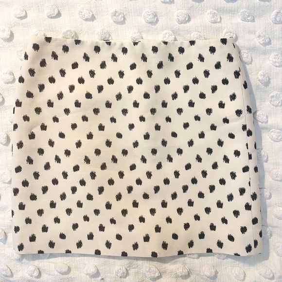 J. Crew Cream Mini Skirt w/Blk Polka Dots - Picture 1 of 2